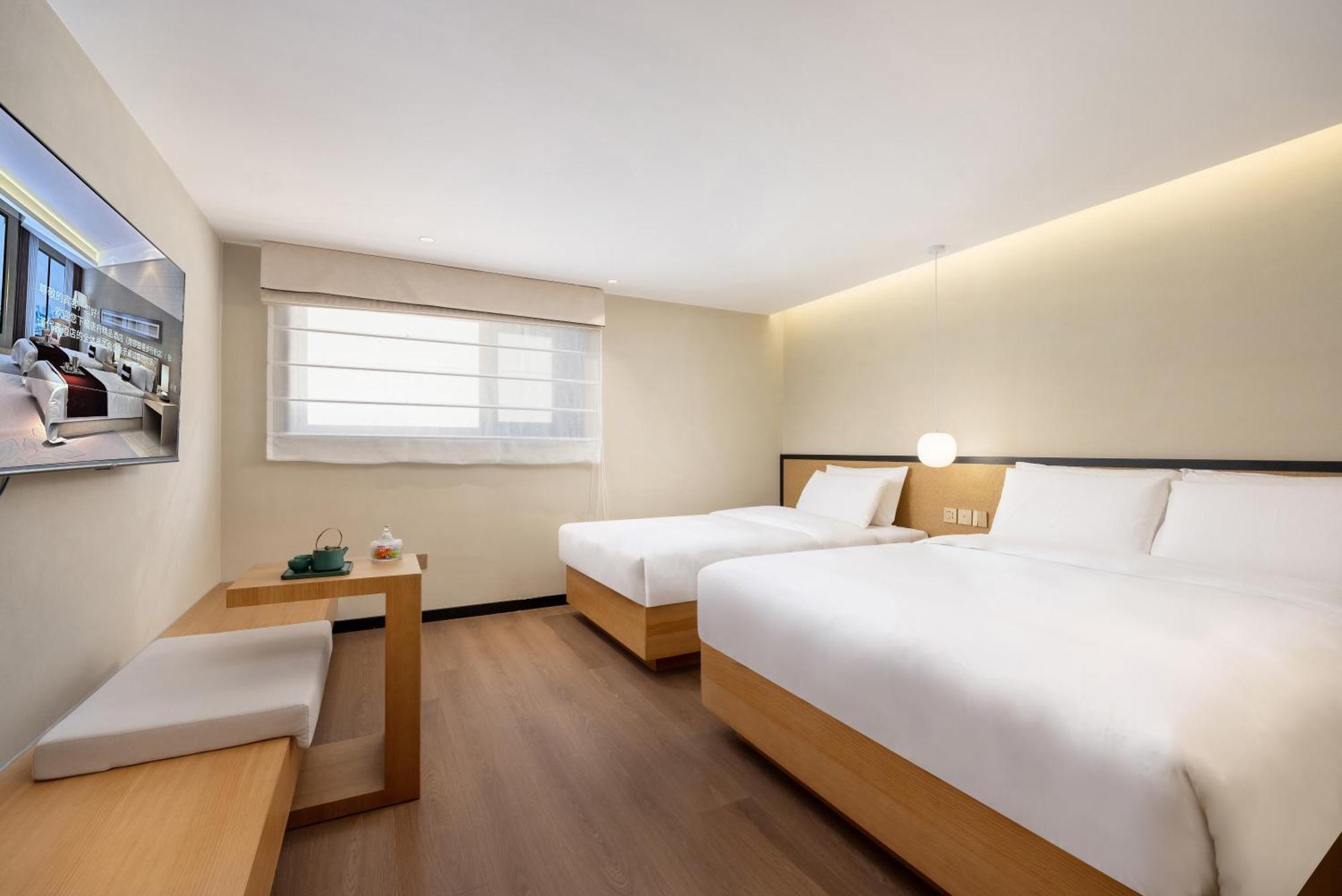 Beijing Tangfu Nanluoguxiang Wang Fu Jing Forbidden City Snack Street Hotel,1 Stop Walking To Airport Express,3 Stop To Tiananmen&Free Laundry Dry Service &Professional Free Tour Ticket Service With English Speaking Staff Zewnętrze zdjęcie
