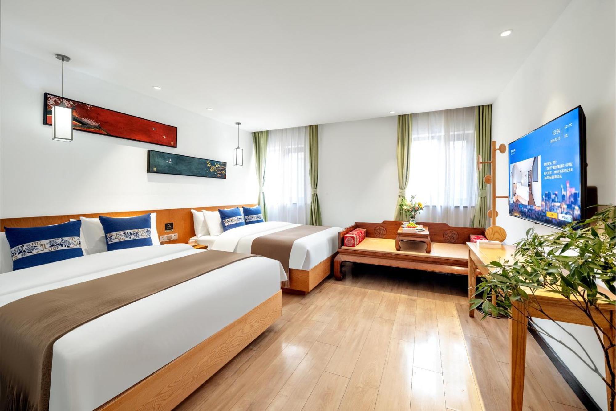 Beijing Tangfu Nanluoguxiang Wang Fu Jing Forbidden City Snack Street Hotel,1 Stop Walking To Airport Express,3 Stop To Tiananmen&Free Laundry Dry Service &Professional Free Tour Ticket Service With English Speaking Staff Zewnętrze zdjęcie