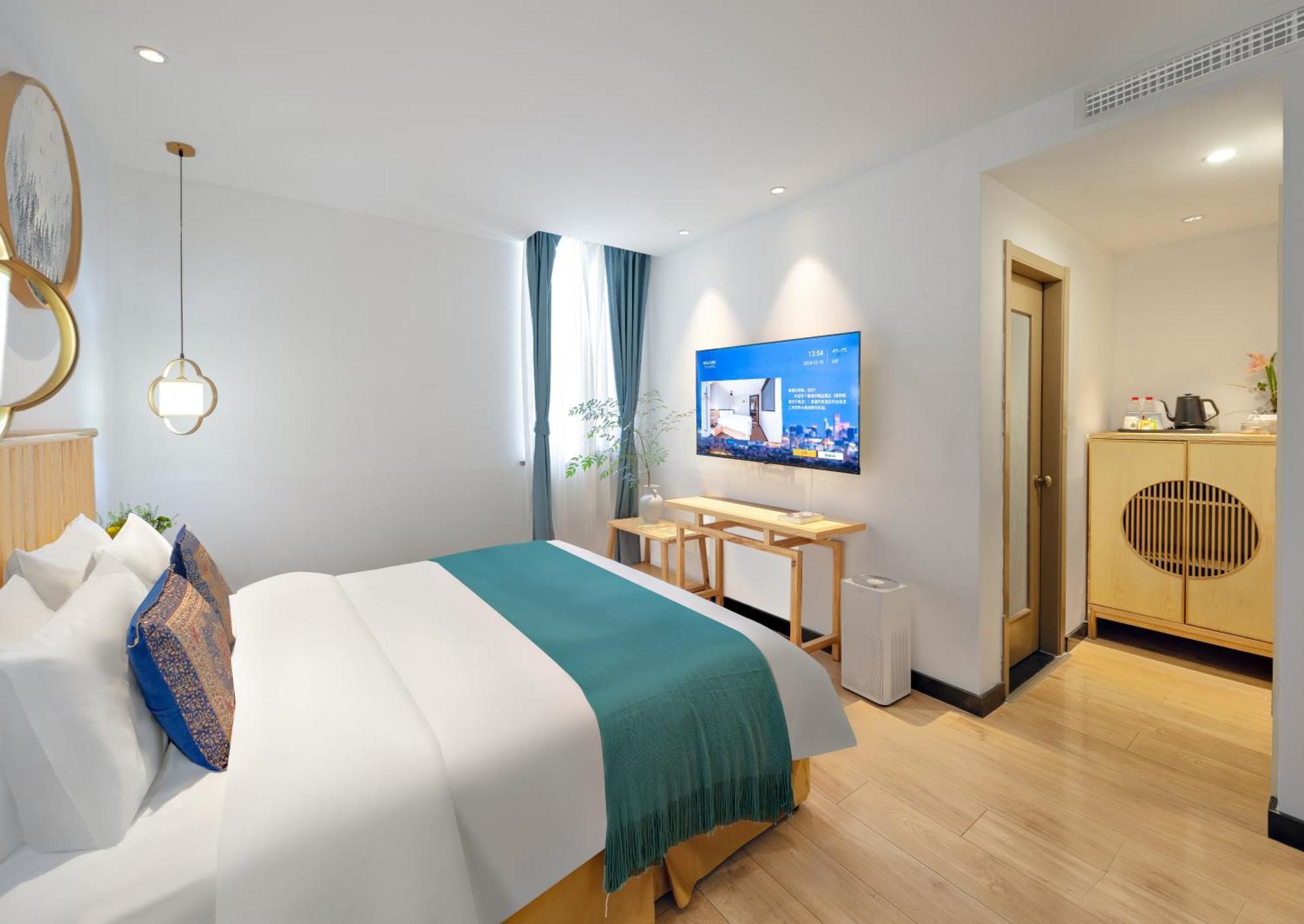 Beijing Tangfu Nanluoguxiang Wang Fu Jing Forbidden City Snack Street Hotel,1 Stop Walking To Airport Express,3 Stop To Tiananmen&Free Laundry Dry Service &Professional Free Tour Ticket Service With English Speaking Staff Zewnętrze zdjęcie